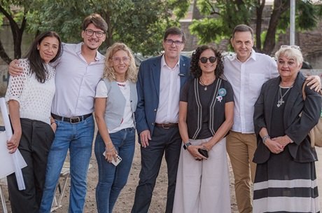 5dfb5732-a180-43d7-a1d8-36b7053a64ff.jpg