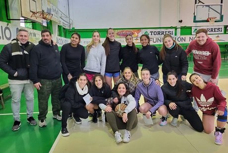 FOTO PLANTEL SELECC.MAY.FEM. 25-07-23.jpeg