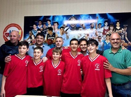 WhatsApp Image 2025-10-08 at 12.22.00.jpg